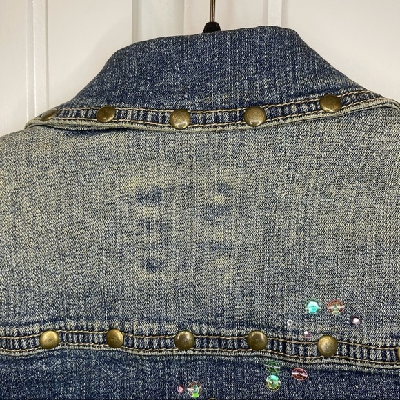 ZCO Vintage Floral Embroidered Denim Jacket - Blue - Medium - Picture 5 of 16